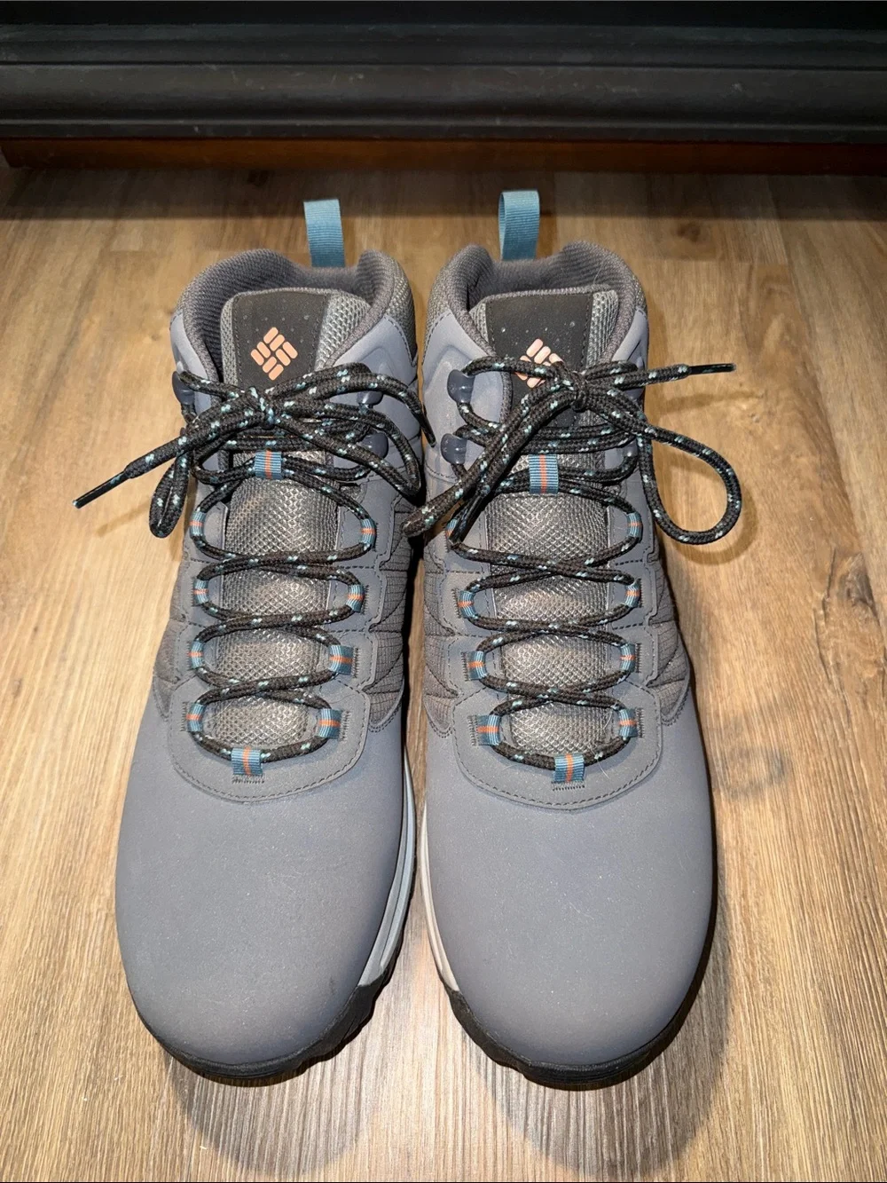 Columbia Transverse Gray Boots with Teal Accents size 13 WIDE waterproof